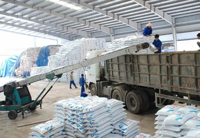 Nhập khẩu phân bón tăng mạnh, giá ổn định hỗ trợ sản xuất nông nghiệp